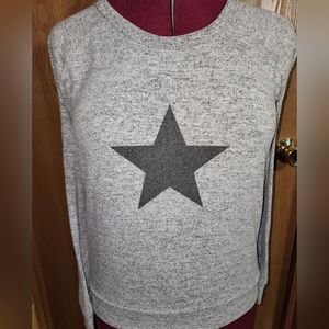 Theo & Spence medium gray star sweatshirt
